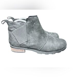 Sorel Women 8 Emelie Boot Gray Black Waterproof Chelsea Bootie Pull On Lug Sole